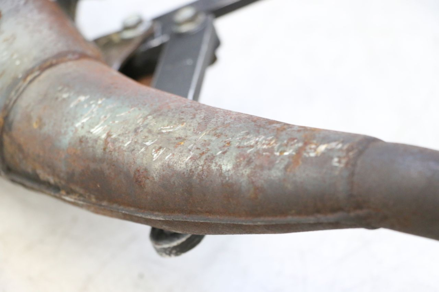 photo de ESCAPE PEUGEOT LUDIX SNAKE 2T 50 (2004 - 2014) - Detalle de la pieza