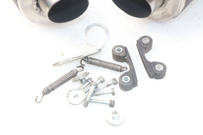 photo de ESCAPE DUCATI M796 MONSTER ABS 796 (2010 - 2014) - Zoom calidad de ocasión