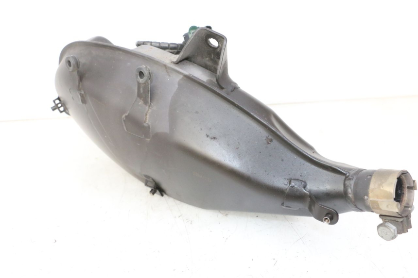 photo de ESCAPE PIAGGIO MP3 HPE 310 (2024 - 2025) - Primer plano técnico