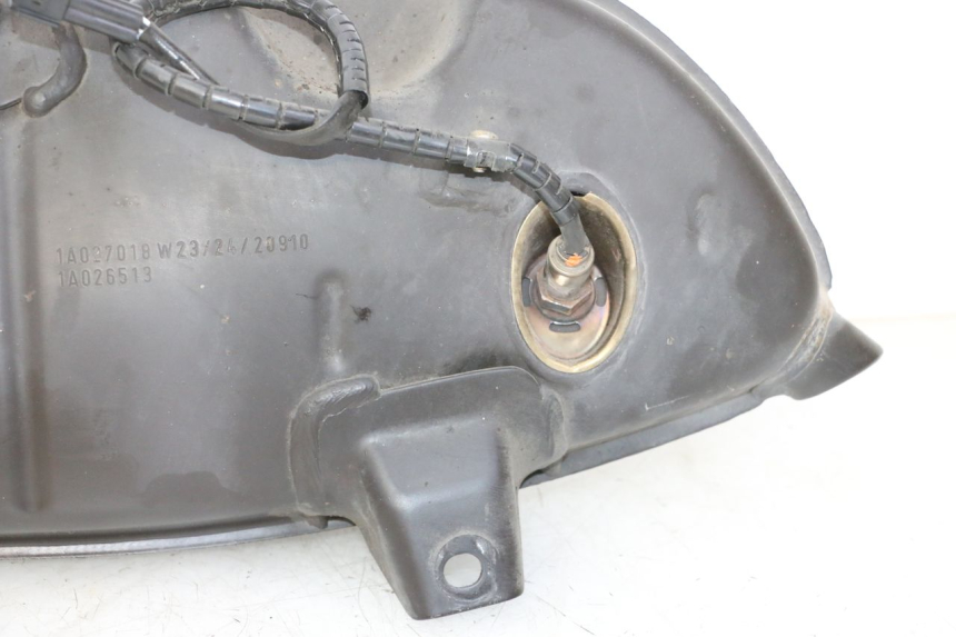 photo de ESCAPE PIAGGIO MP3 HPE 310 (2024 - 2025) - Detalles de los puntos de fijación