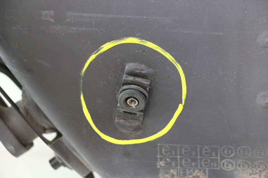 photo de ESCAPE PIAGGIO MP3 HPE 530 (2022 - 2026) - Ángulo de visión alternativo