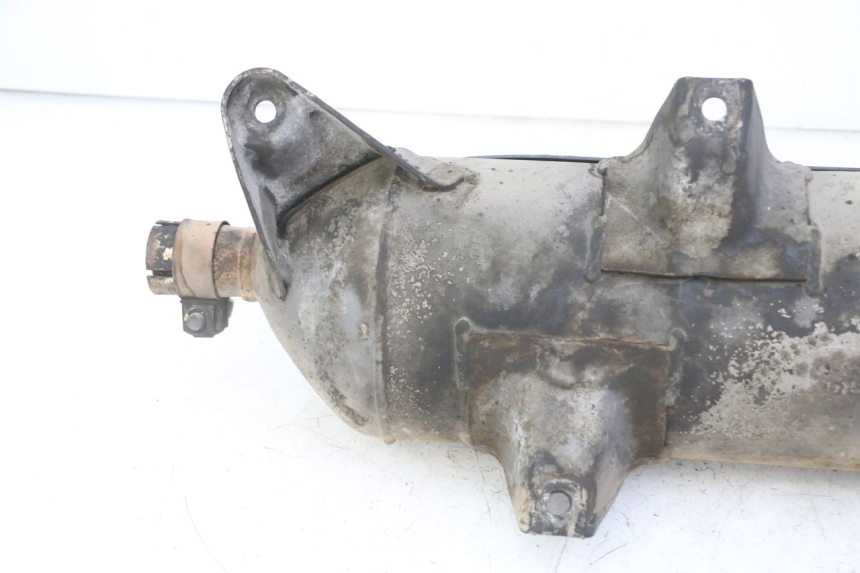 photo de ESCAPE PIAGGIO MP3 LT 300 (2010 - 2016) - Detalles de los puntos de fijación