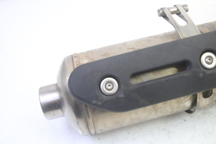 photo de ESCAPE PIAGGIO MP3 500 (2016 - 2018) - Detalle de la pieza