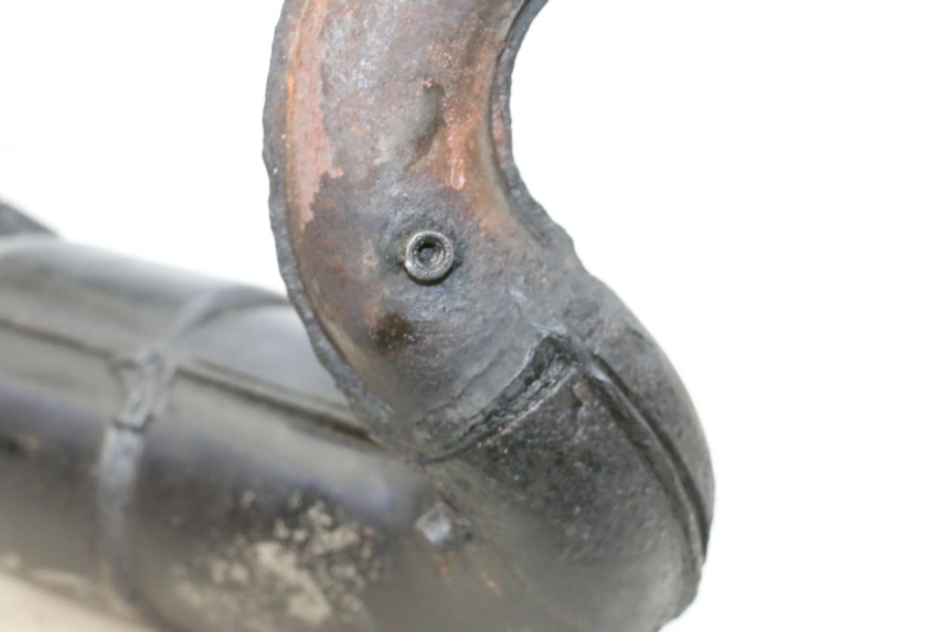 photo de ESCAPE HONDA NSR R 125 (1994 - 2003) - Primer plano de alta resolución