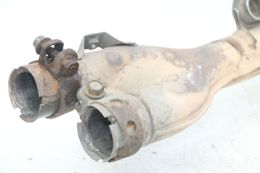 photo de ESCAPE HONDA NTV DEAUVILLE ABS 700 (2007 - 2016) - Estado de la superficie y material