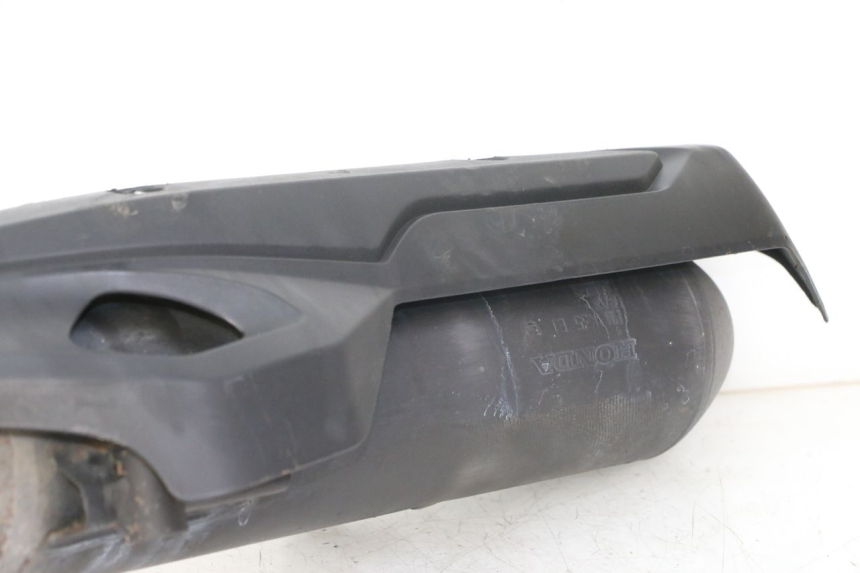 photo de ESCAPE HONDA PCX (JF57/JF64) 125 (2014 - 2018) - Recambio usado revisado