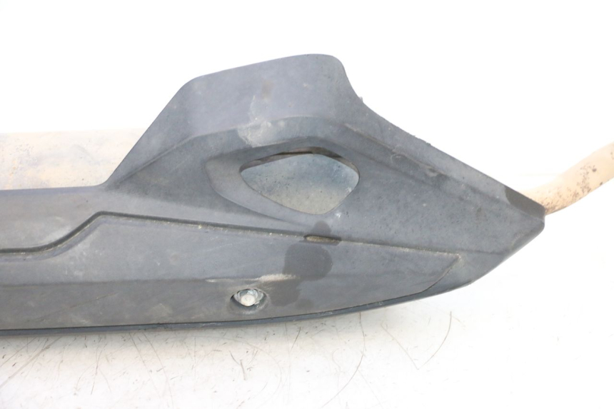 photo de ESCAPE HONDA PCX (JF57/JF64) 125 (2014 - 2018) - Primer plano de alta resolución