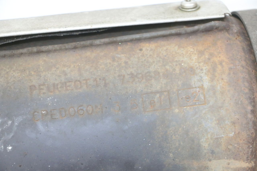 photo de ESCAPE PEUGEOT ELYSTAR 125 (2002 - 2007) - Primer plano técnico