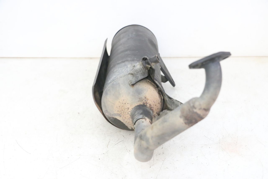 photo de ESCAPE PEUGEOT VIVACITY 125 (2010 - 2017) - Detalles de los puntos de fijación