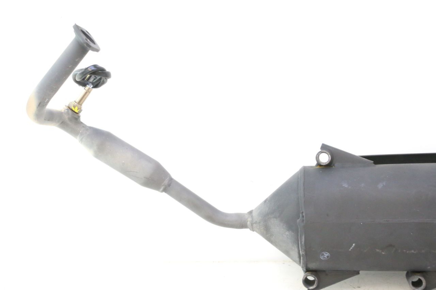 photo de ESCAPE JM MOTORS R-MAX TECH 50 (2024 - 2026) - Primer plano técnico