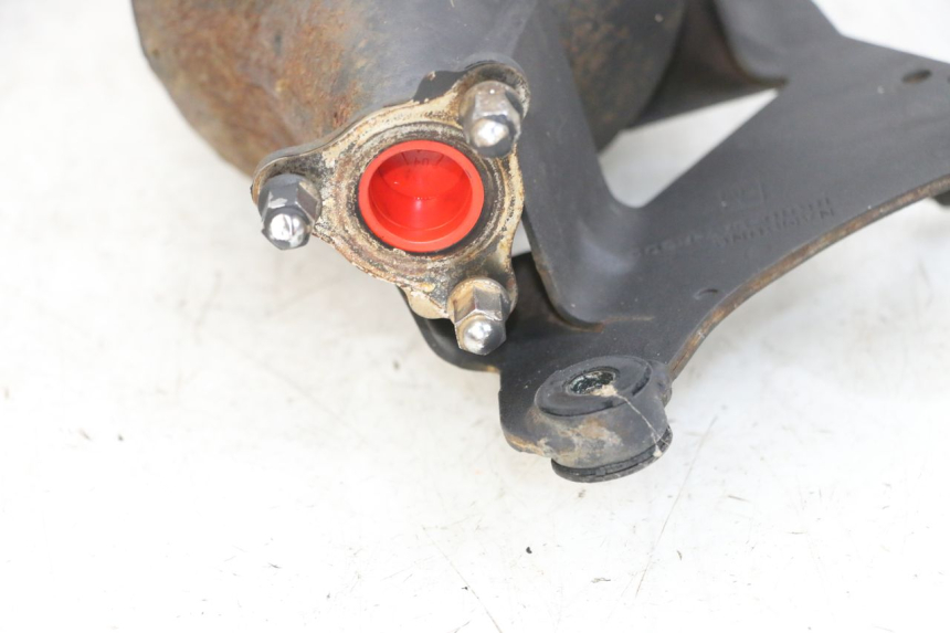 photo de ESCAPE DAELIM S1 125 (2007 - 2016) - Detalles de los puntos de fijación