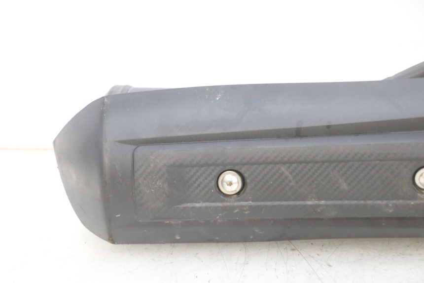 photo de ESCAPE JM MOTORS SANTANA EVO 50 (2024 - 2026) - Zoom sobre los componentes