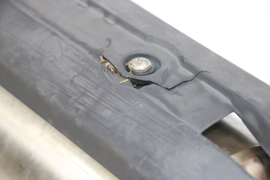 photo de ESCAPE PEUGEOT SATELIS 125 (2010 - 2012) - Detalle de la pieza