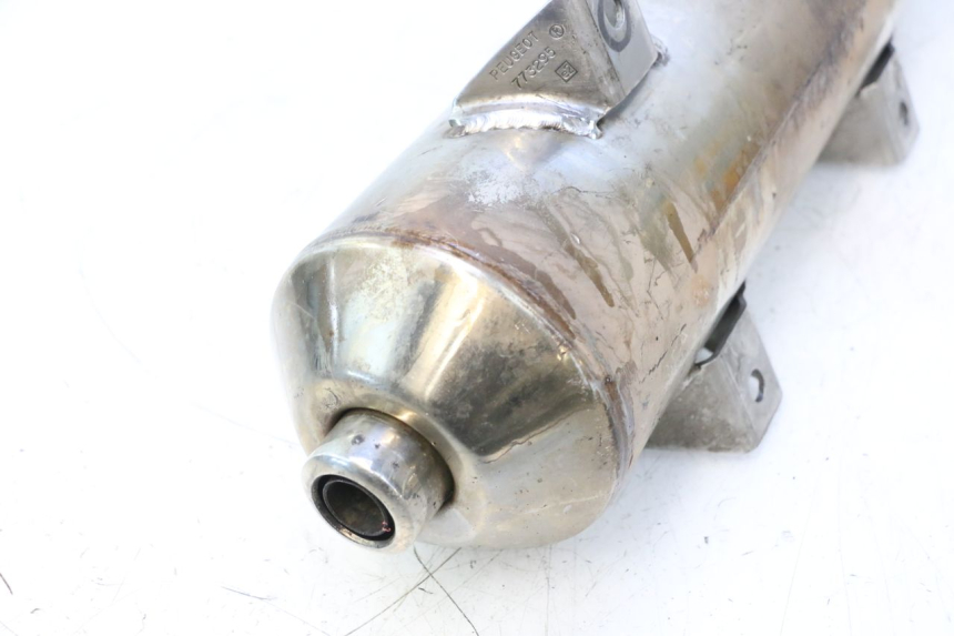 photo de ESCAPE PEUGEOT SATELIS 125 (2006 - 2009) - Primer plano técnico