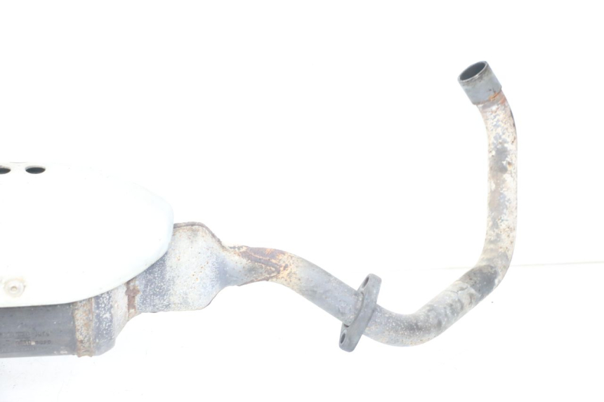 photo de ESCAPE APRILIA SCARABEO GT 125 (1999 - 2007) - Primer plano de alta resolución