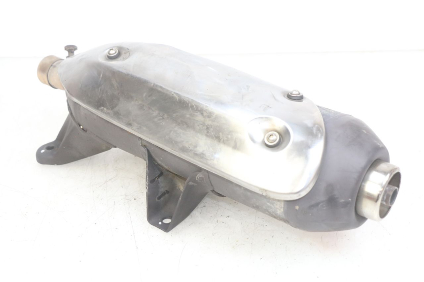 photo de ESCAPE APRILIA SCARABEO LIGHT 125 (2007 - 2011) - Detalles de los puntos de fijación