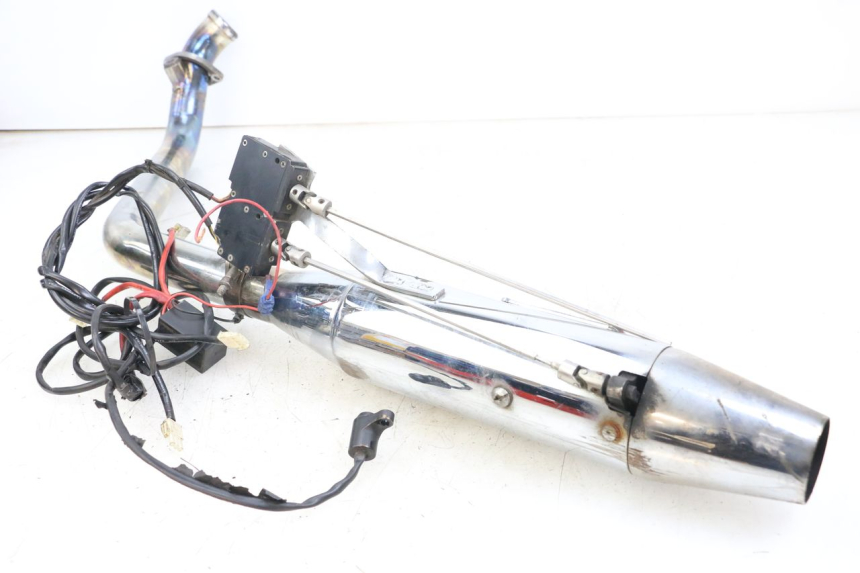 photo de ESCAPE HARLEY DAVIDSON SPORTSTER XL CUSTOM 1200 (2003 - 2004) - Detalle de la pieza