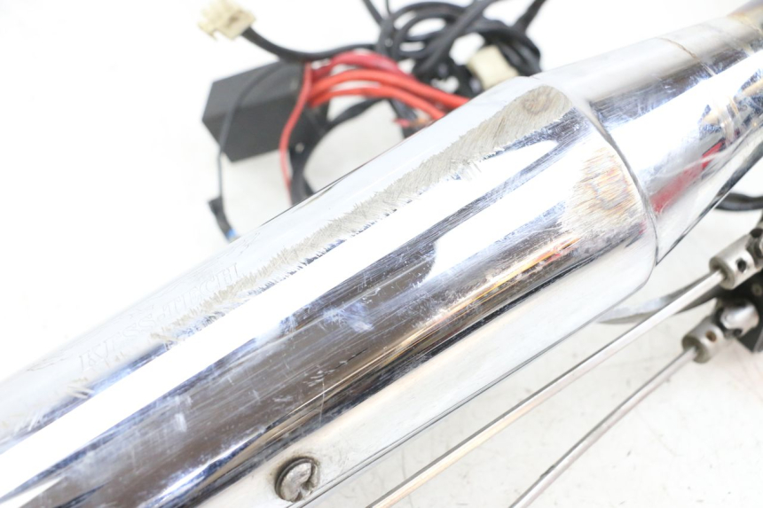 photo de ESCAPE HARLEY DAVIDSON SPORTSTER XL CUSTOM 1200 (2003 - 2004) - Características distintivas