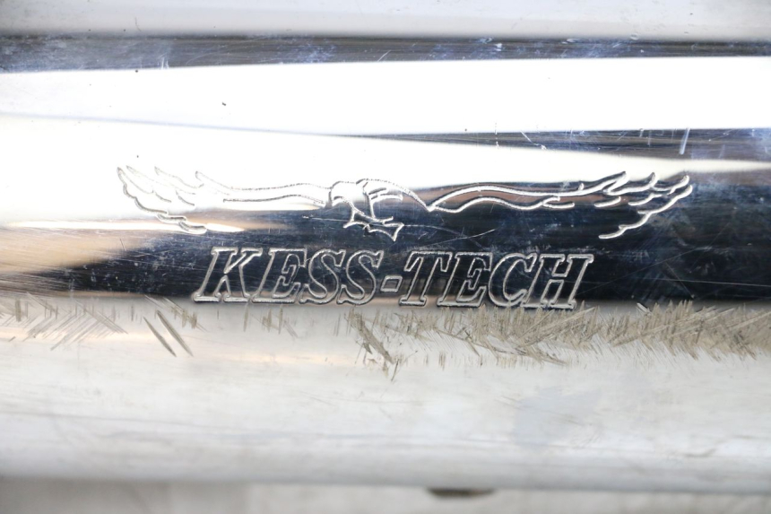 photo de ESCAPE HARLEY DAVIDSON SPORTSTER XL CUSTOM 1200 (2003 - 2004) - Primer plano técnico