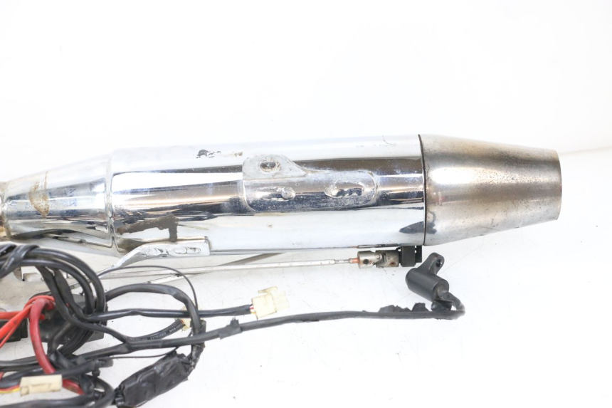 photo de ESCAPE HARLEY DAVIDSON SPORTSTER XL CUSTOM 1200 (2003 - 2004) - Recambio usado revisado