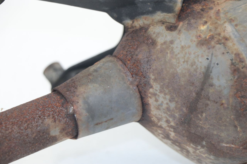 photo de ESCAPE PEUGEOT SUM UP 125 (2008 - 2013) - Estado de la superficie y material