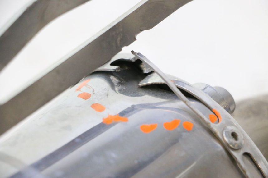 photo de ESCAPE SUZUKI SV S 650 (2003 - 2009) - Detalle de la pieza