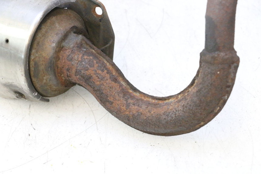 photo de ESCAPE PEUGEOT TREKKER 50 (1995 - 2004) - Detalles de los puntos de fijación