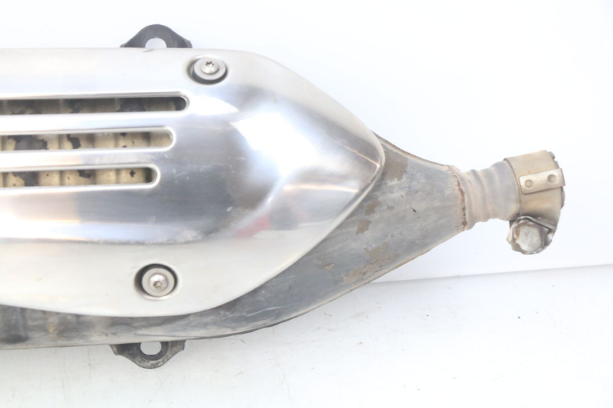 photo de ESCAPE PIAGGIO VESPA GTS IGET ABS 125 (2017 - 2023) - Estado de la superficie y material