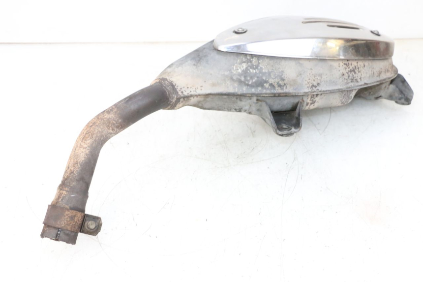 photo de ESCAPE PIAGGIO VESPA GTS SUPER IE 125 (2009 - 2016) - Características distintivas