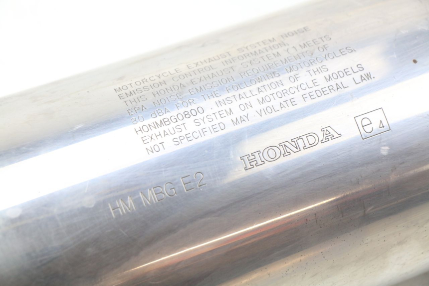 photo de ESCAPE HONDA VFR FI RC46 800 (1998 - 2001) - Detalles de los puntos de fijación