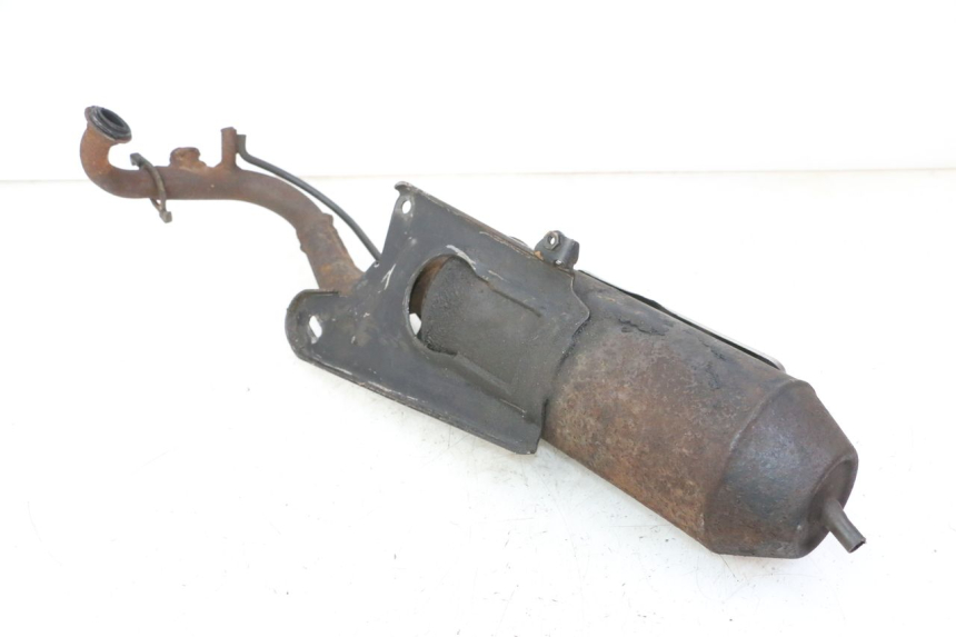 photo de ESCAPE PEUGEOT VIVACITY NEW 2T 50 (2008 - 2017) - Detalles de los puntos de fijación