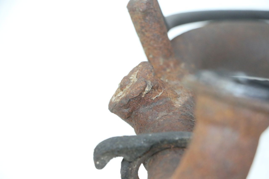 photo de ESCAPE PEUGEOT VIVACITY NEW 2T 50 (2008 - 2017) - Estado de la superficie y material