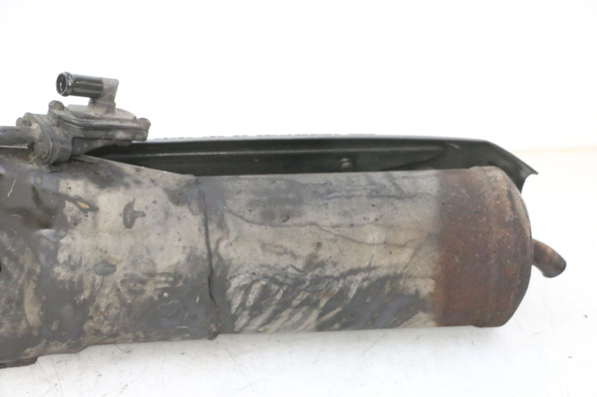 photo de ESCAPE PEUGEOT VIVACITY NEW 4T 50 (2008 - 2017) - Recambio usado revisado