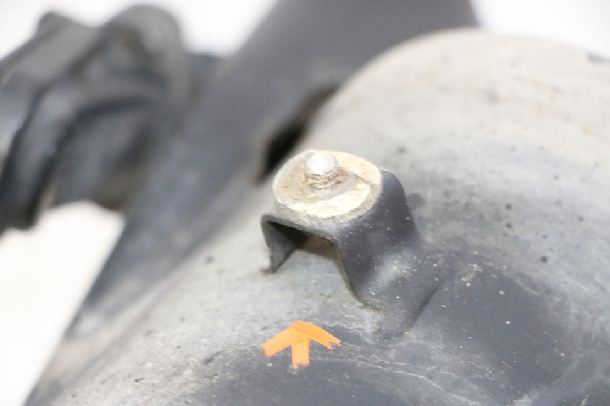 photo de ESCAPE PEUGEOT VIVACITY NEW 4T 50 (2008 - 2017) - Perfil de la pieza de repuesto