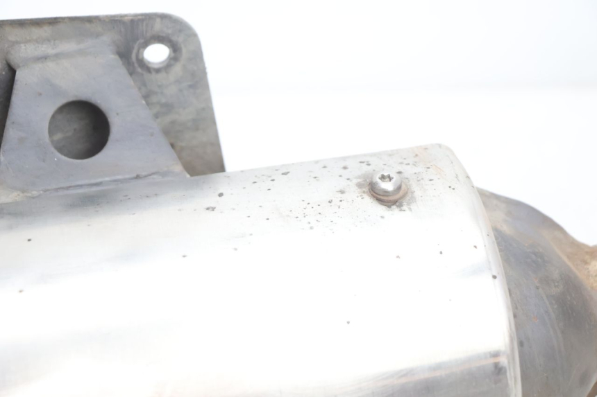 photo de ESCAPE PEUGEOT VIVACITY 100 (1999 - 2008) - Primer plano técnico