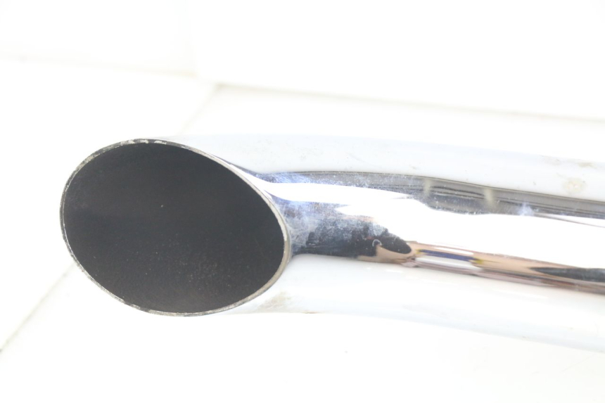 photo de ESCAPE HONDA VT C SHADOW 125 (1999 - 2007) - Enfoque en la estructura