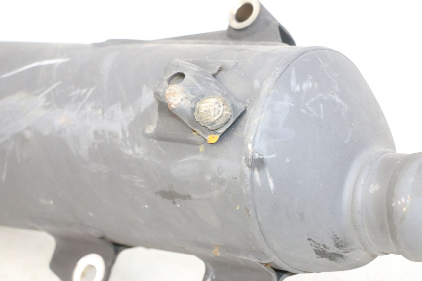 photo de ESCAPE YAMAHA XMAX X-MAX 125 (2021 - 2025) - Zoom sobre los componentes