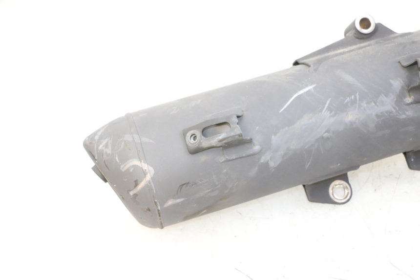 photo de ESCAPE YAMAHA XMAX X-MAX 125 (2021 - 2025) - Enfoque en la estructura