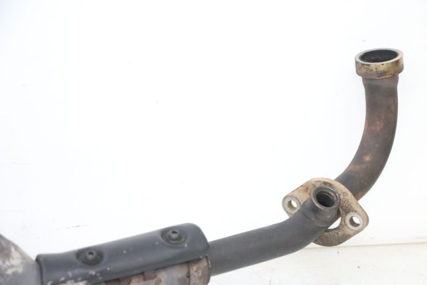 photo de ESCAPE YAMAHA XMAX X-MAX 125 (2006 - 2009) - Enfoque en la estructura