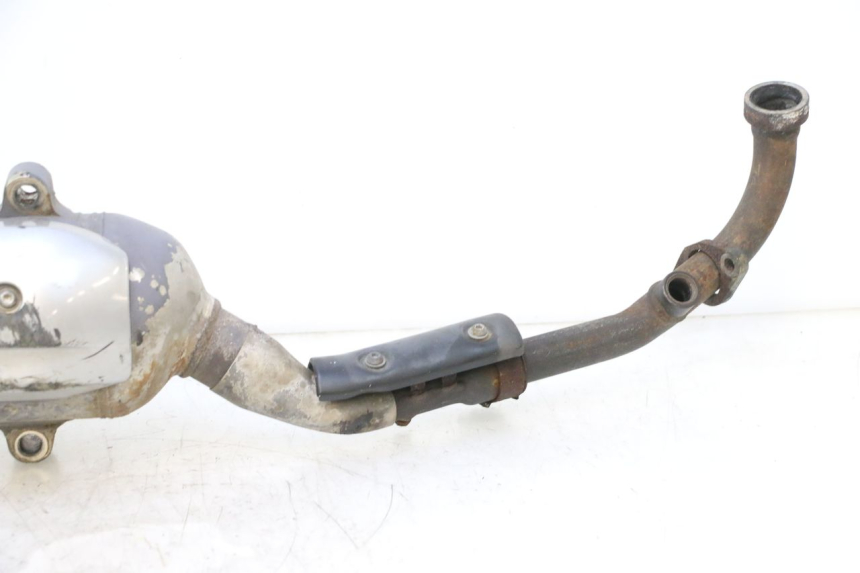 photo de ESCAPE YAMAHA XMAX X-MAX 125 (2006 - 2009) - Detalle de la pieza
