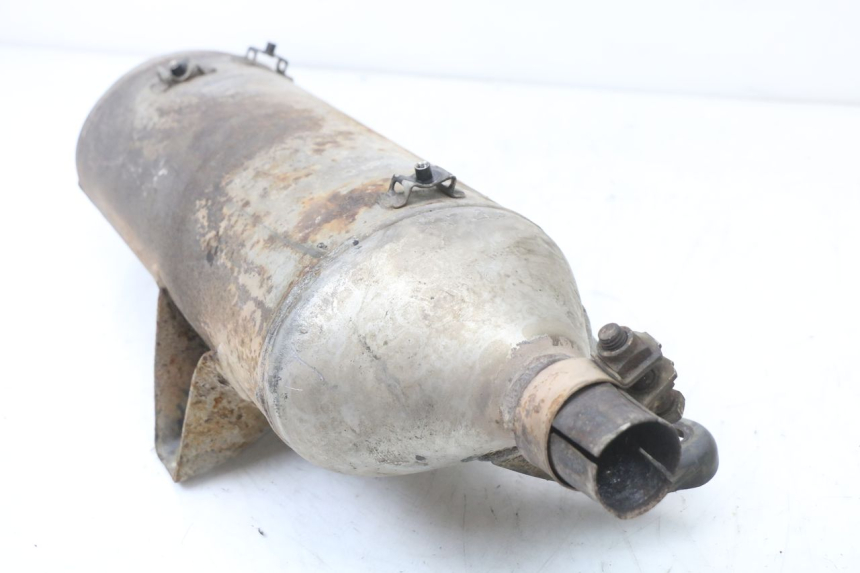 photo de ESCAPE PIAGGIO XEVO - X EVO 125 (2007 - 2017) - Detalles de los puntos de fijación