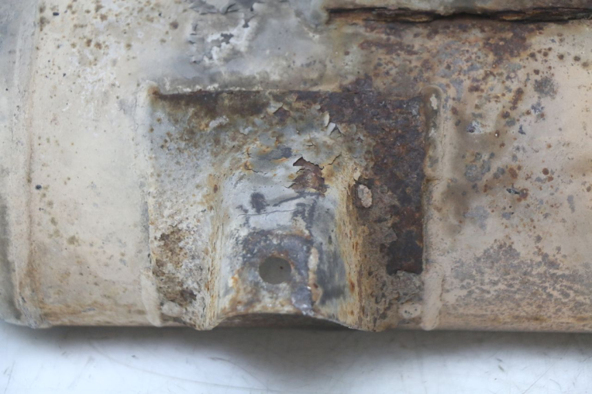 photo de ESCAPE PIAGGIO XEVO - X EVO 125 (2007 - 2017) - Estado de la superficie y material