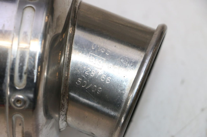 photo de ESCAPE HONDA XLV VARADERO 125 (2007 - 2012) - Marcados y referencias originales