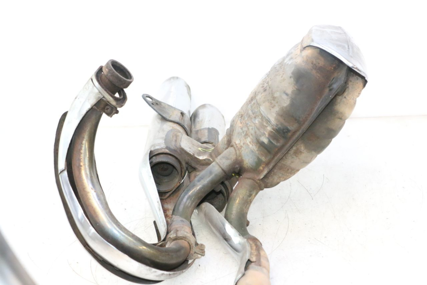 photo de ESCAPE YAMAHA XV VIRAGO 535 (1988 - 2004) - Perfil de la pieza de repuesto