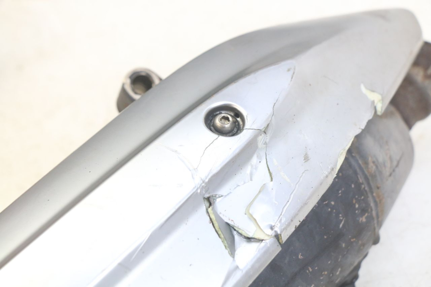 photo de ESCAPE YAMAHA YP MAJESTY 400 (2004 - 2008) - Detalle de la pieza