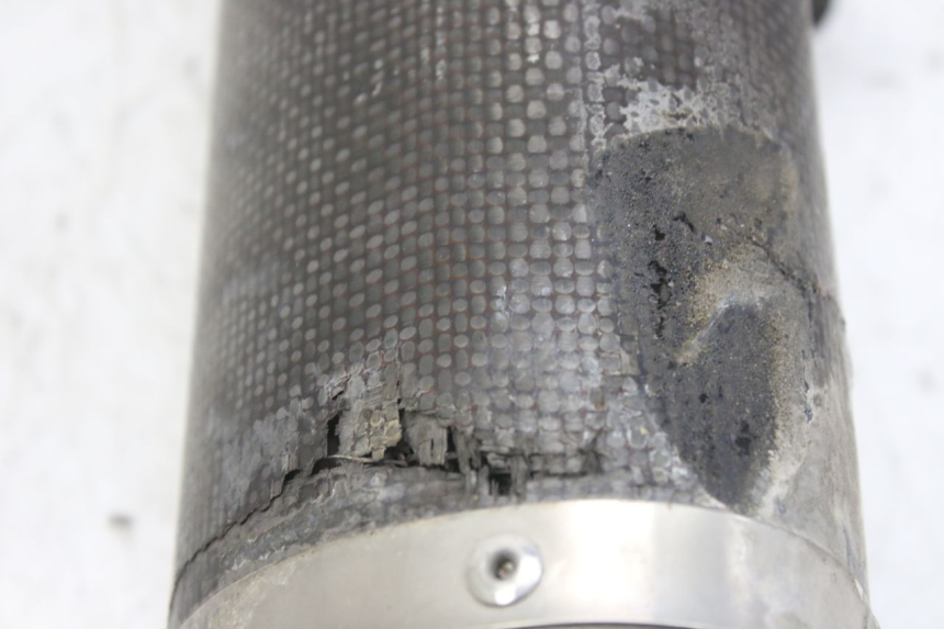 photo de ESCAPE YAMAHA YZF R1 1000 (2007 - 2008) - Zoom sobre los componentes