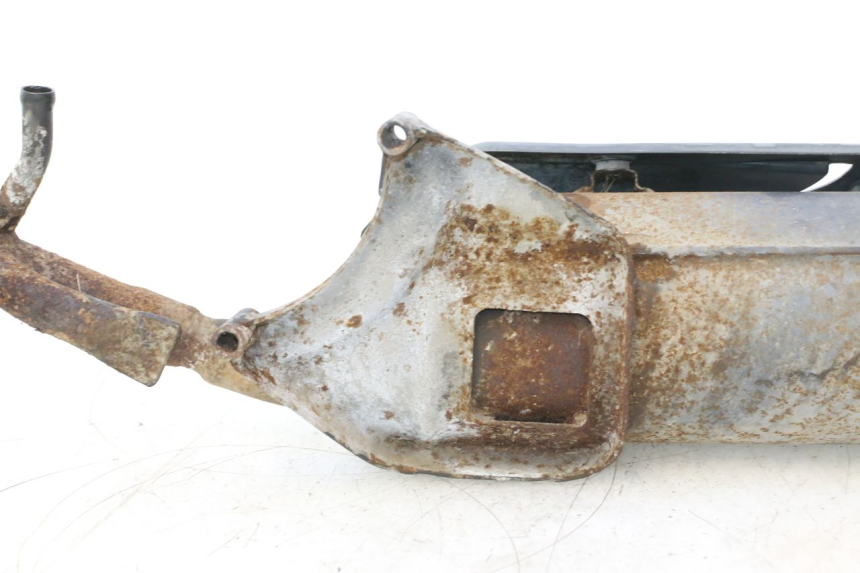 photo de TUBO DE ESCAPE PIAGGIO ZIP 2T 50 (2009 - 2019) - Primer plano de alta resolución