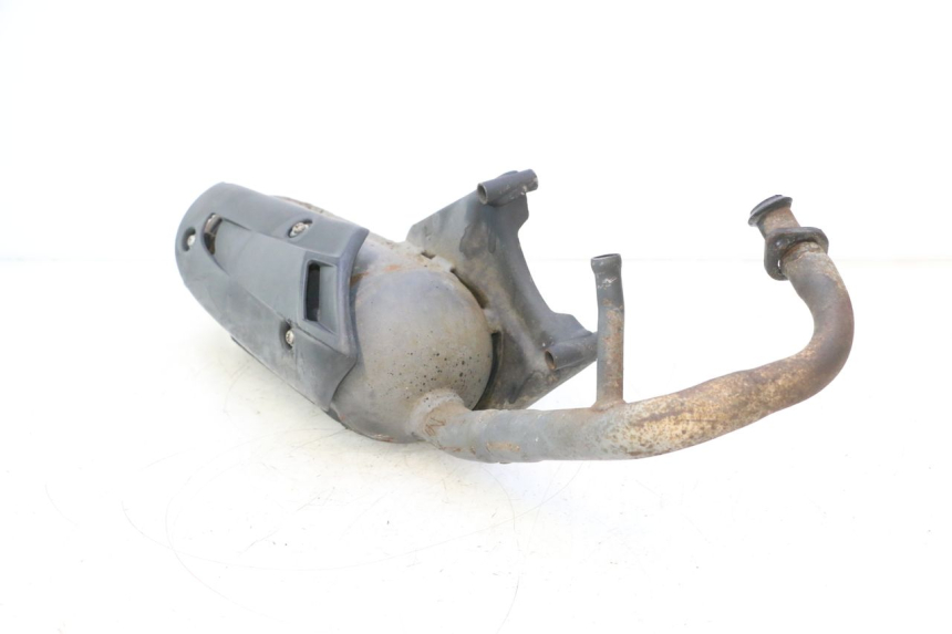 photo de TUBO DE ESCAPE PIAGGIO ZIP 2T 50 (2009 - 2019) - Primer plano de alta resolución
