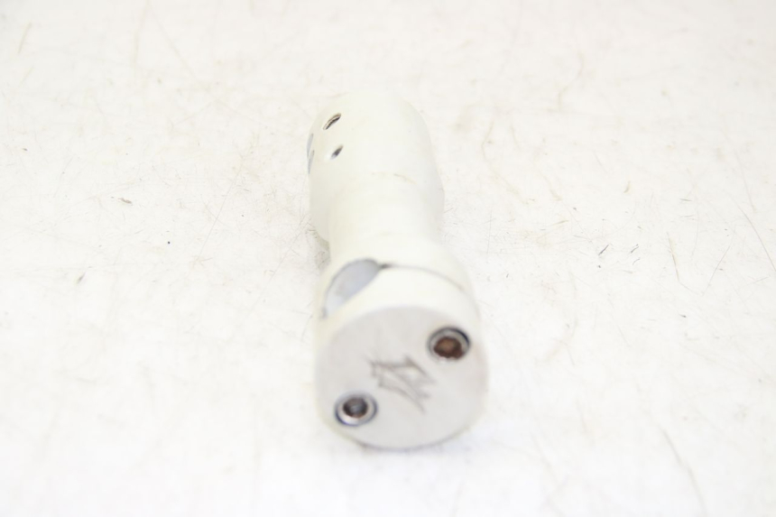 photo de MANILLAR MBK BOOSTER SPIRIT 50 (1999 - 2003) - Otra perspectiva