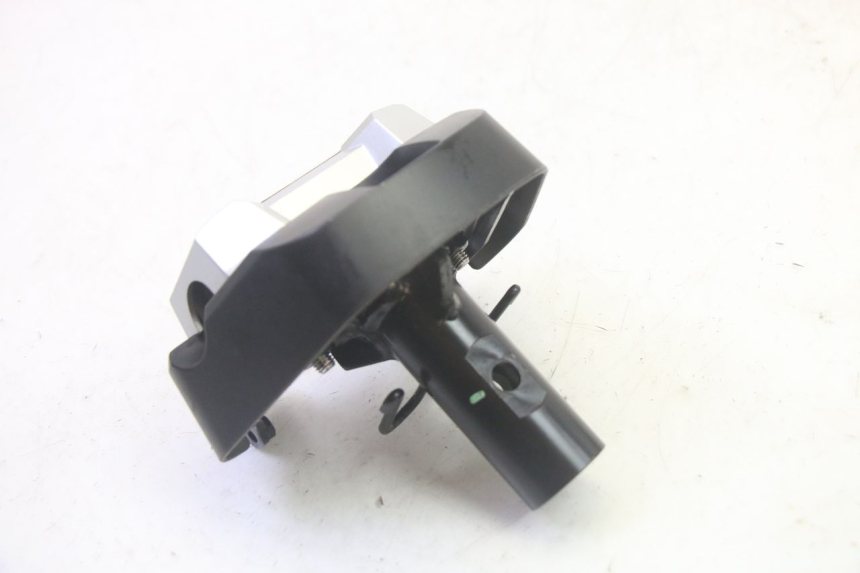 photo de MANILLAR SYM CROX 4T 50 (2016 - 2023) - Primer plano técnico